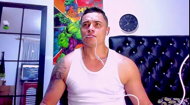 connorsmiith 26 online show from February 27, 2025, 12:57 am