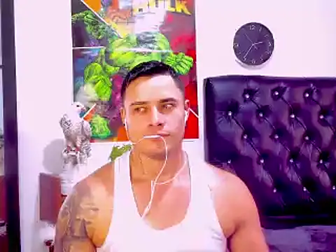 connorsmiith 26 online show from March 3, 2025, 7:39 pm