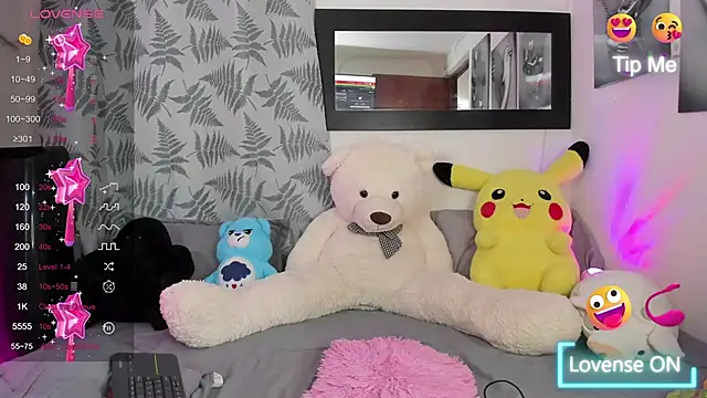 camy roy online show from December 12, 2024, 3:43 am