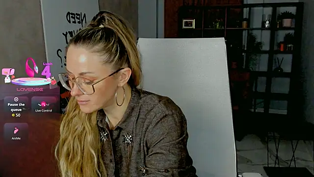 LadyIzabel online show from February 21, 2026, 2:41 pm