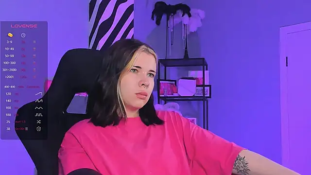 AliceSunday online show from October 10, 2025, 2:01 am