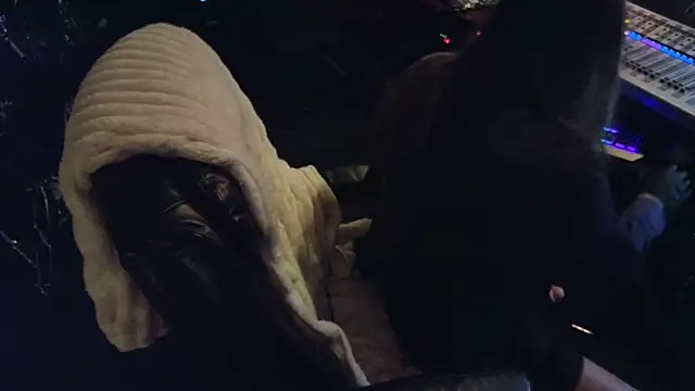 Snapshot of NinasNylonz chatting on February 6, 2025, 5:09 pm NinasNylonz online show from February 6, 2025, 5:09 pm