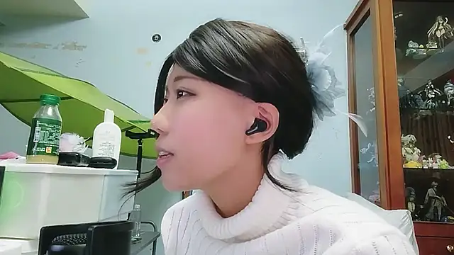 Snapshot of Fine-sand chatting on September 21, 2025, 2:11 pm Fine-sand online show from September 21, 2025, 2:11 pm