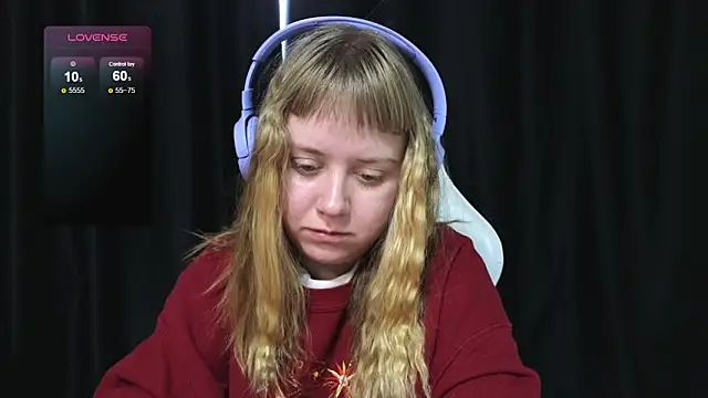 Snapshot of June_shy0 chatting on January 17, 2026, 8:18 am June shy0 online show from January 17, 2026, 8:18 am