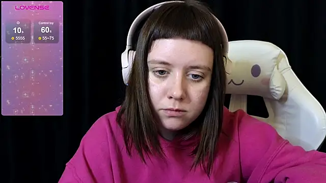 June shy0 online show from March 8, 2025, 11:48 am