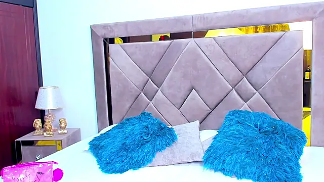 Criss Ariana online show from March 14, 2025, 6:39 pm