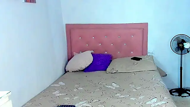 Criss Ariana online show from October 4, 2025, 3:41 am