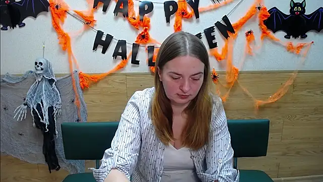 FreyaDak online show from November 6, 2025, 6:12 pm