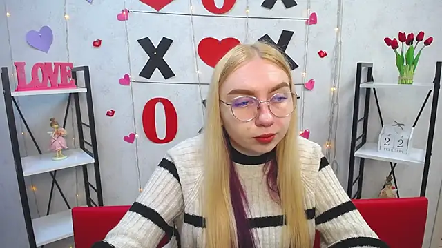 BeatriceFly online show from February 22, 2025, 12:40 pm