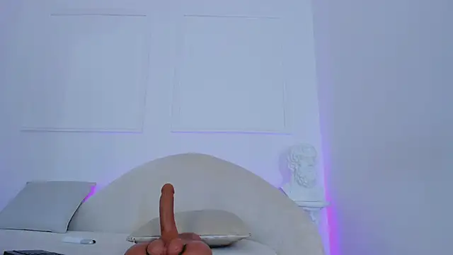 Hanna Moonlight  online show from March 11, 2025, 2:10 am