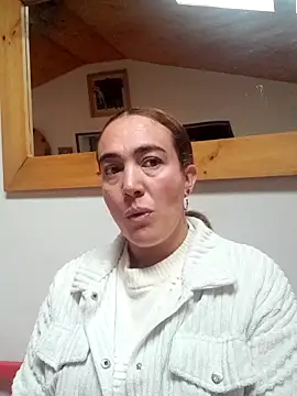 skayhot  online show from March 27, 2026, 12:50 pm