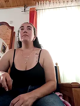 Snapshot of skayhot_ chatting on March 17, 2025, 4:54 pm skayhot online show from March 17, 2025, 4:54 pm