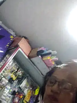 Snapshot of Edged_Hot69 chatting on June 3, 2026, 12:11 am Edged Hot69 online show from June 3, 2026, 12:11 am