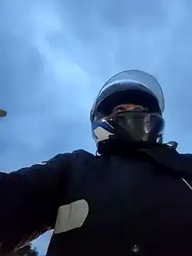 Edged Hot69 online show from March 21, 2025, 10:50 am