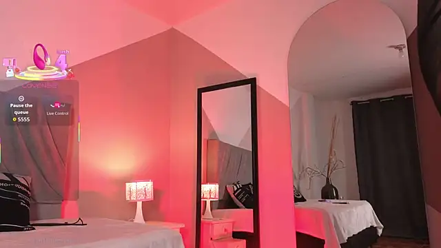 miaablack online show from October 10, 2025, 8:31 pm