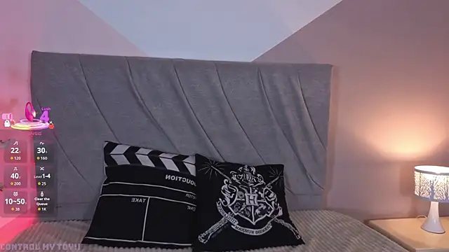 miaablack online show from November 3, 2025, 7:28 pm