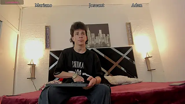 toyboys1 online show from November 10, 2025, 4:39 am