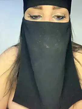 Miss-Soka online show from April 22, 2026, 12:39 am