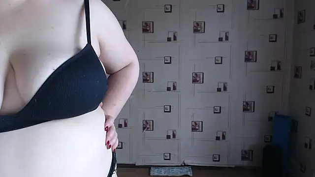 TasyaBigTTs online show from November 16, 2025, 10:09 am