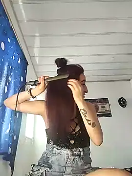 Snapshot of valeriikiss chatting on February 13, 2025, 4:17 pm valeriikiss online show from February 13, 2025, 4:17 pm