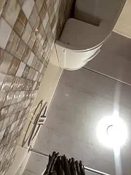 Hornyboyy24 7 online show from April 5, 2026, 7:53 pm