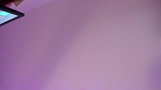 emiily15   online show from December 14, 2025, 6:35 pm