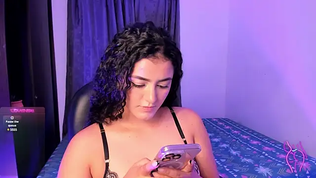 Adhara-zanne online show from January 21, 2025, 3:04 am