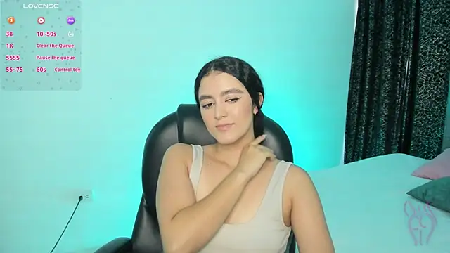 Snapshot of Adhara-zanne chatting on June 1, 2026, 6:51 pm Adhara-zanne online show from June 1, 2026, 6:51 pm