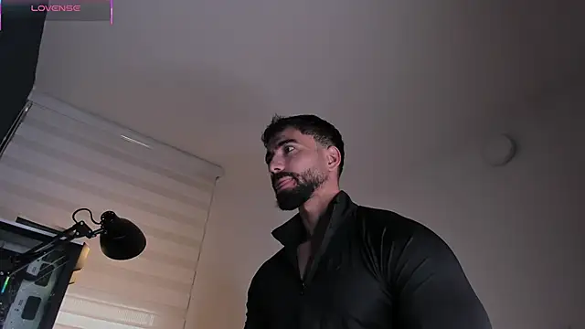 edrick walton1 online show from November 18, 2025, 11:13 am