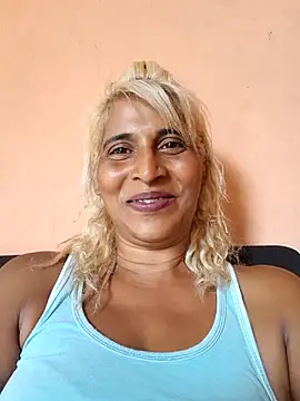 Goodgirlsue 77 online show from March 16, 2025, 12:55 pm