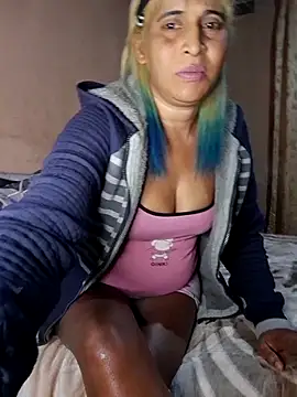 Goodgirlsue 77 online show from October 5, 2025, 9:38 pm