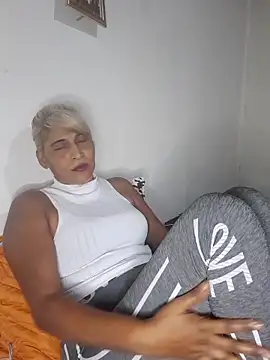 Goodgirlsue 77 online show from February 3, 2026, 5:51 pm