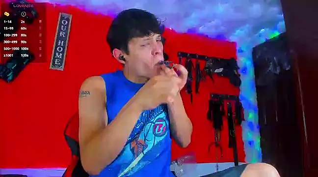 LilOwen  online show from March 12, 2025, 2:41 am