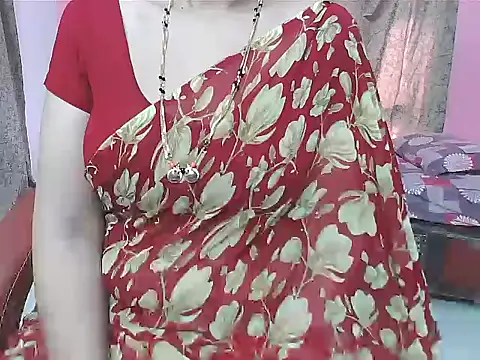 Snapshot of sunitha-3 chatting on November 17, 2025, 5:55 am sunitha-3 online show from November 17, 2025, 5:55 am