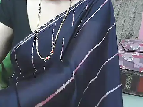 Snapshot of sunitha-3 chatting on November 18, 2025, 6:11 pm sunitha-3 online show from November 18, 2025, 6:11 pm