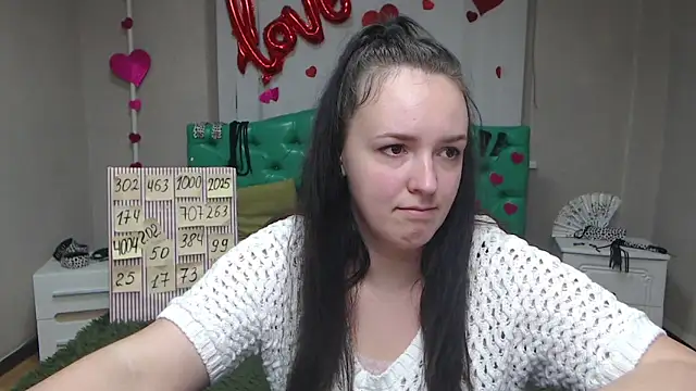 IsabelBlackberry online show from October 6, 2025, 6:25 am