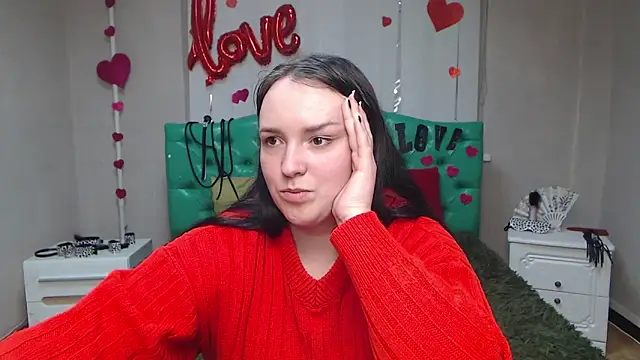 IsabelBlackberry online show from March 17, 2025, 2:56 pm