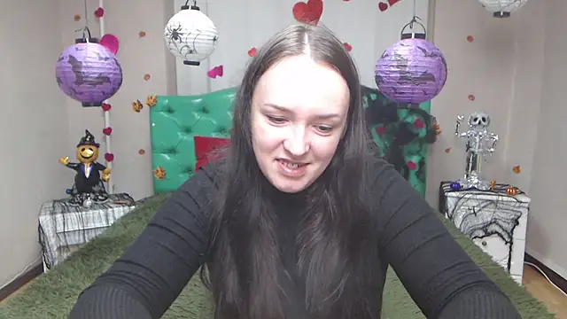 IsabelBlackberry online show from October 25, 2025, 5:06 am