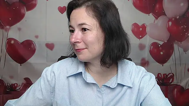 Snapshot of MarieSho chatting on May 17, 2026, 5:02 pm MarieSho online show from May 17, 2026, 5:02 pm