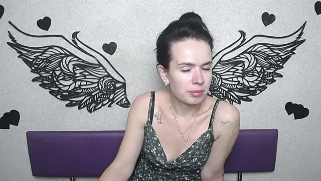 Snapshot of JasmineKouch chatting on October 5, 2025, 5:14 pm JasmineKouch online show from October 5, 2025, 5:14 pm