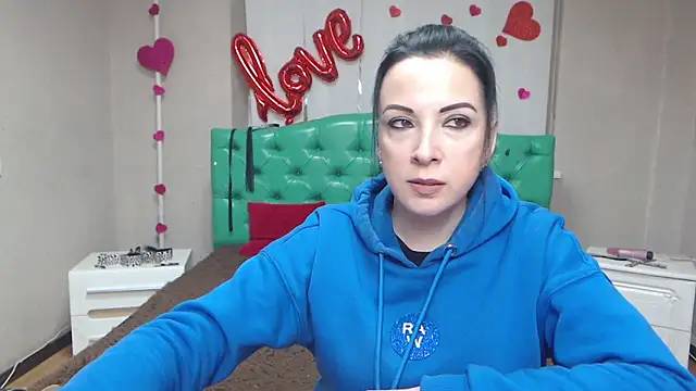 Snapshot of ElizabethSho chatting on February 11, 2026, 8:31 pm ElizabethSho online show from February 11, 2026, 8:31 pm