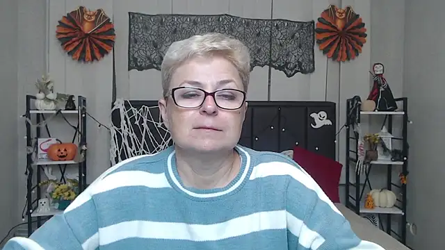 EmiliaGree online show from October 25, 2025, 5:06 am