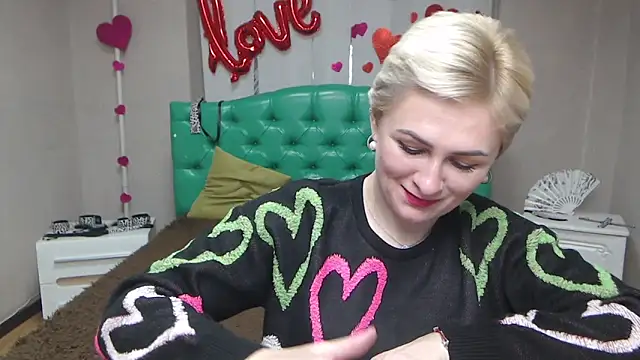 OliviaHorst online show from March 18, 2026, 6:27 am