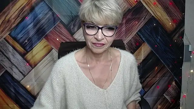 EllaBonito online show from October 17, 2025, 5:33 am