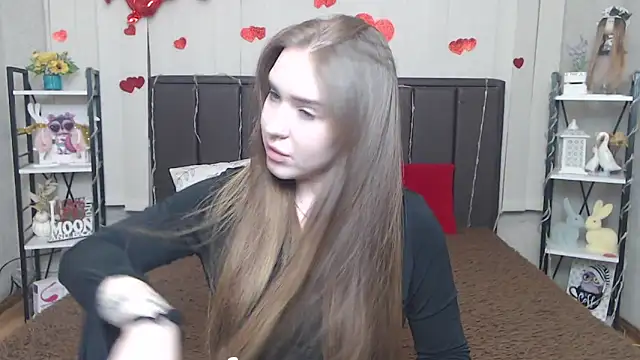 LauraHlot online show from May 30, 2026, 6:13 pm
