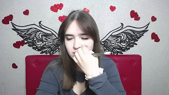 LauraHlot online show from March 15, 2025, 6:58 am