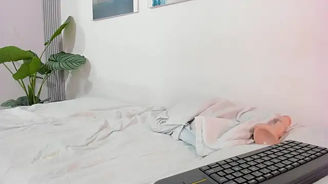 Snapshot of Sofia__rivera chatting on March 13, 2025, 9:05 pm Sofia rivera online show from March 13, 2025, 9:05 pm