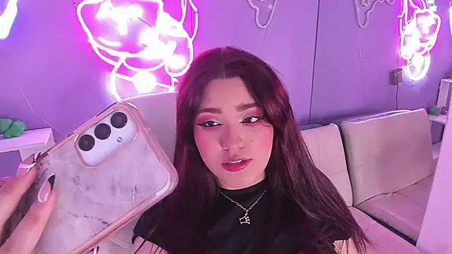 Camiila Osorio online show from October 1, 2025, 7:40 pm