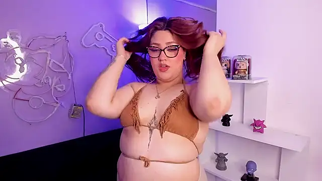 Camiila Osorio online show from February 20, 2026, 7:27 pm