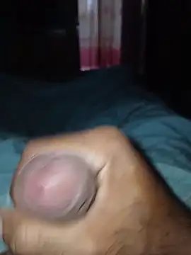 Snapshot of taylorWiiz chatting on February 16, 2026, 12:48 pm taylorWiiz online show from February 16, 2026, 12:48 pm